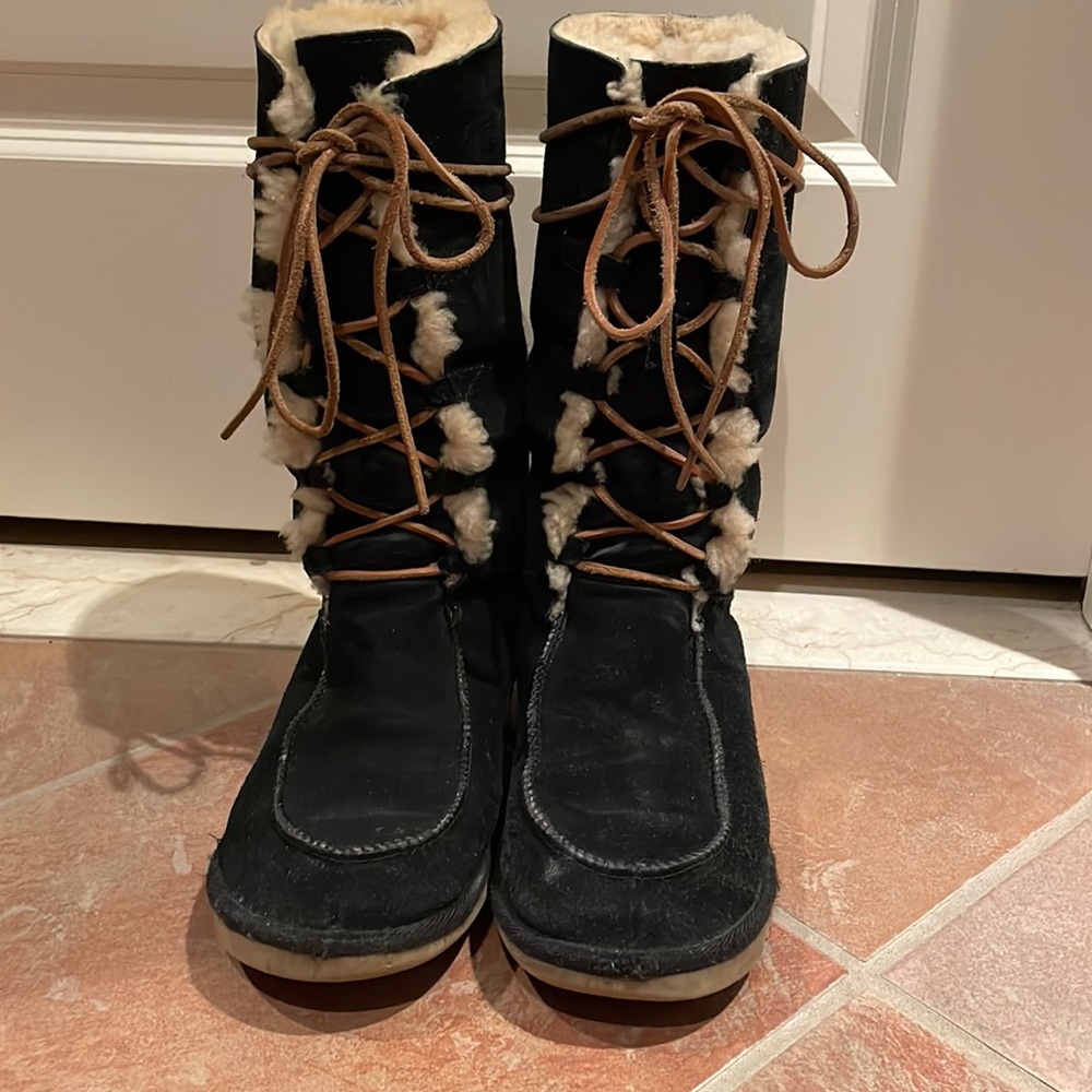 Ugg shearling lace up boots black